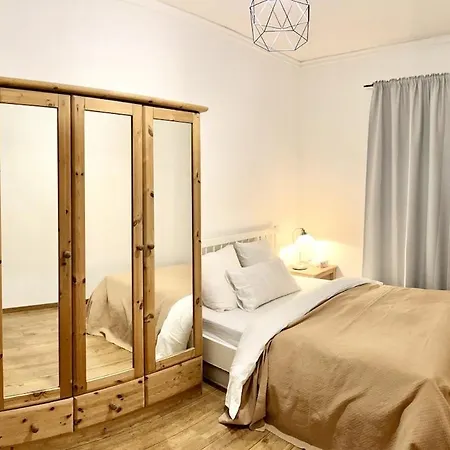 דירה Location 1, Comfy, Quiet, Cosy פראג