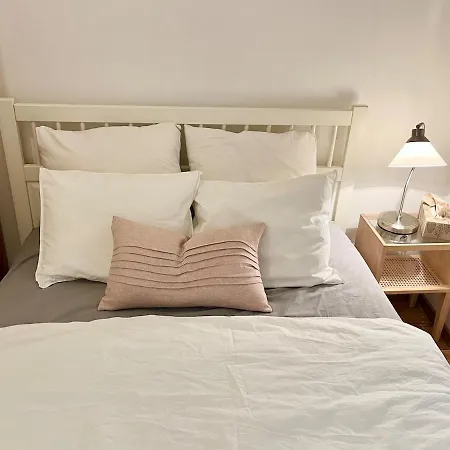 Location 1, Comfy, Quiet, Cosy