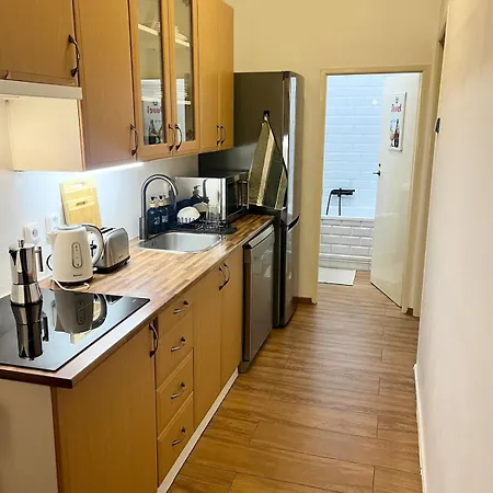 Location 1, Comfy, Quiet, Cosy Apartmán *
